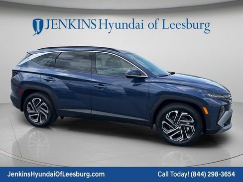 New 2026 Hyundai Tucson Limited FWD image 2