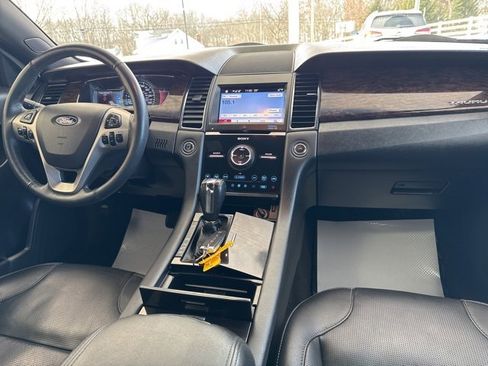 Used 2019 Ford Taurus Limited image 31