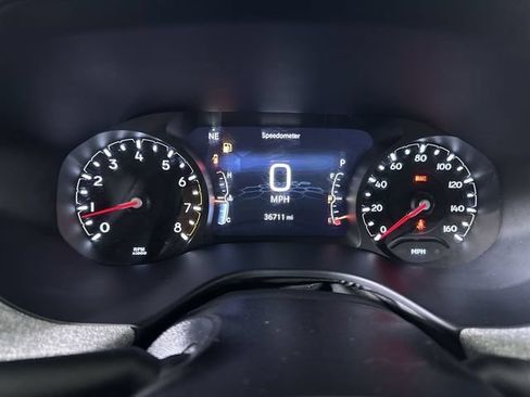 Used 2025 Jeep Compass Latitude AWD/4WD image 12