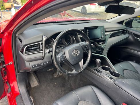 Used 2021 Toyota Camry SE w/ Cold Weather Package AWD/4WD image 18