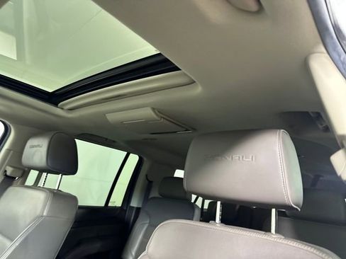 Used 2017 GMC Yukon XL Denali w/ Open Road Package image 12