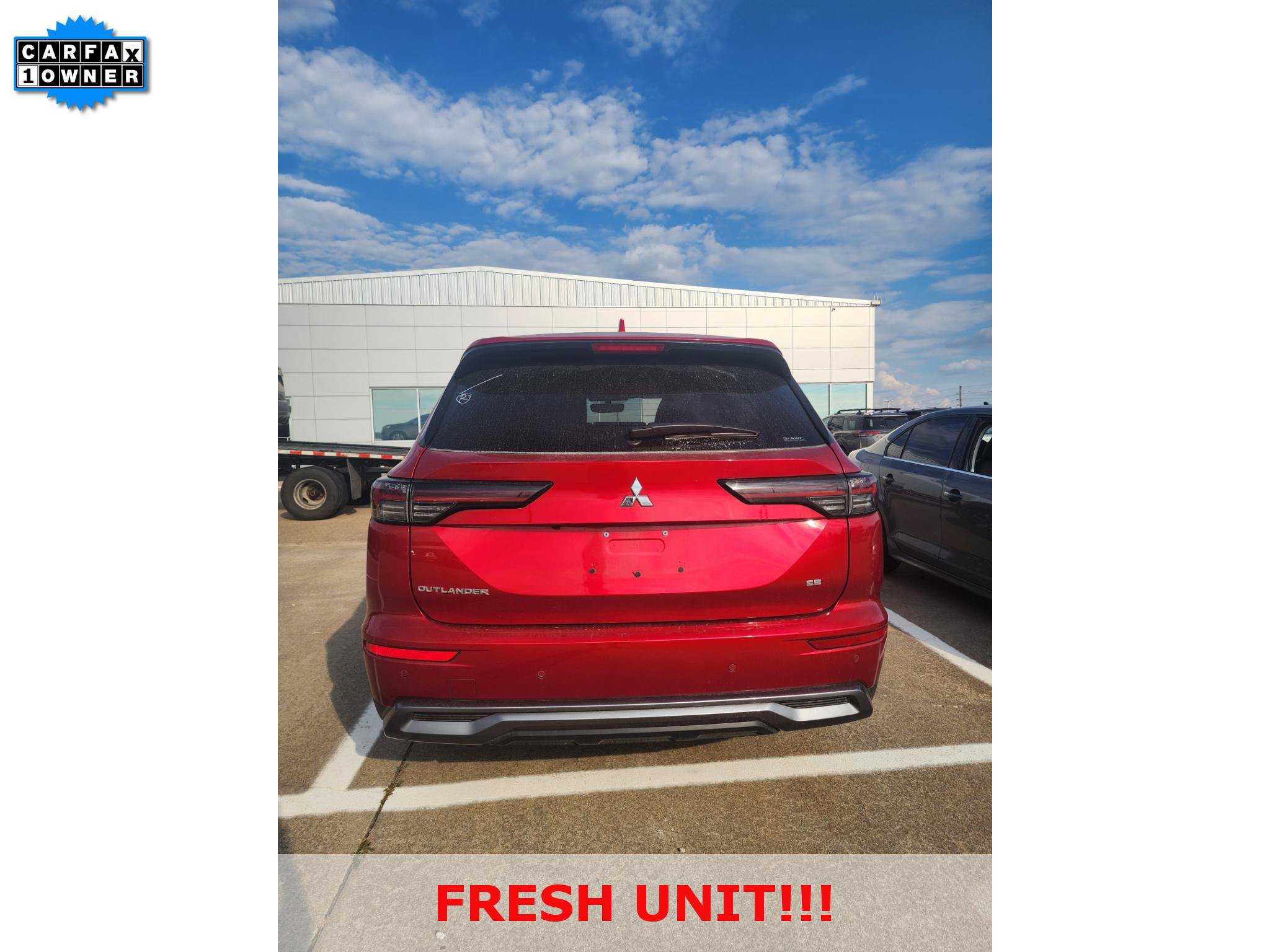Used 2025 Mitsubishi Outlander SE AWD/4WD image 5