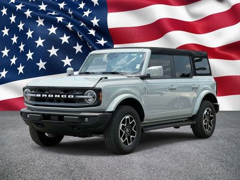Used 2024 Ford Bronco Outer Banks AWD/4WD image 11