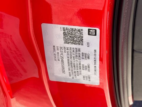 Used 2025 Chevrolet Corvette Stingray Premium Cpe w/ Z51 Performance Package RWD image 29