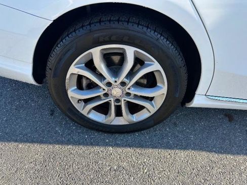 Used 2015 Mercedes-Benz C 300 4MATIC Sedan image 13