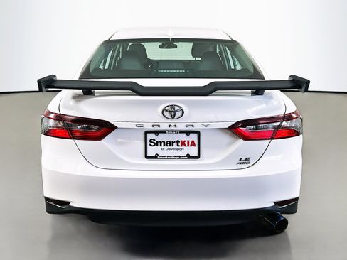 Used 2022 Toyota Camry LE AWD/4WD image 6