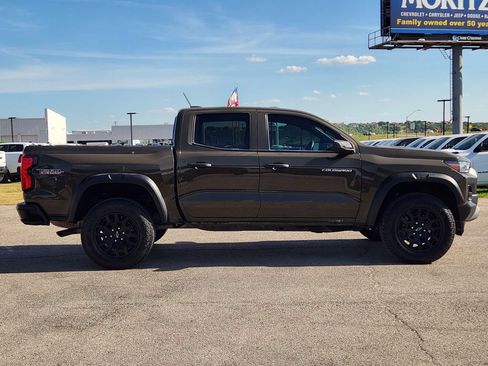 Used 2023 Chevrolet Colorado Trail Boss w/ Advanced Trailering Package AWD/4WD image 4