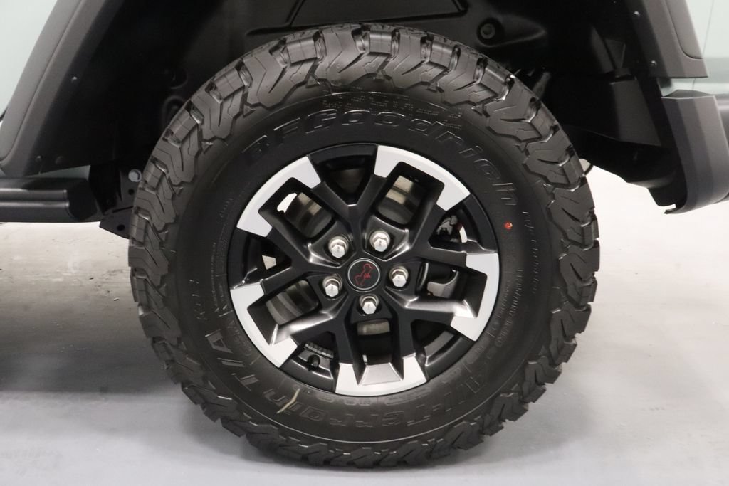 New 2026 Jeep Wrangler Unlimited Rubicon AWD/4WD image 24