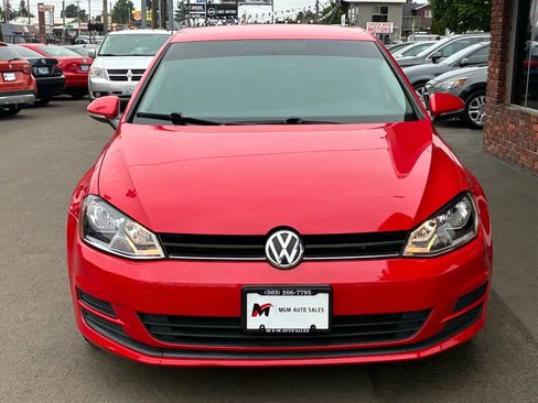 Used 2015 Volkswagen Golf S image 8