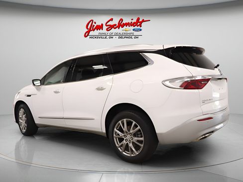Used 2023 Buick Enclave Premium w/ Experience Buick Package AWD/4WD image 4