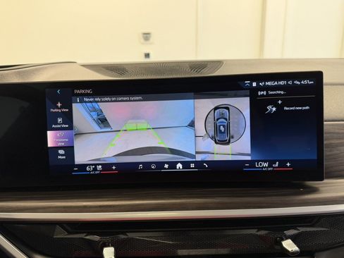 Used 2024 BMW X5 xDrive40i w/ M Sport Package image 27