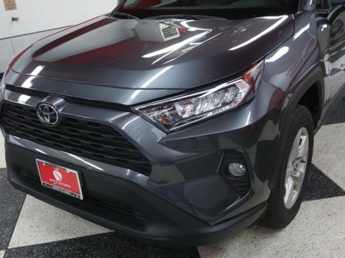 Used 2021 Toyota RAV4 XLE AWD/4WD image 41