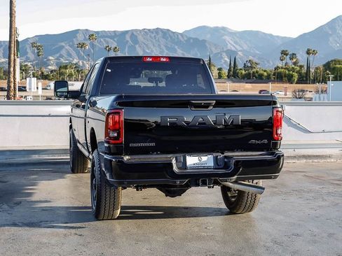 New 2026 RAM 2500 Big Horn AWD/4WD image 7