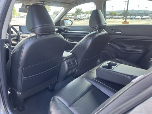 Used 2022 Nissan Altima 2.5 SL FWD image 32