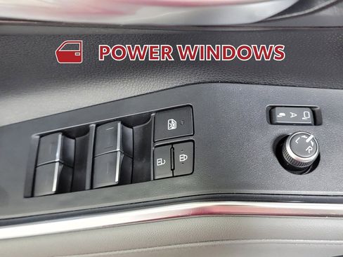 Used 2023 Toyota Highlander Limited image 31