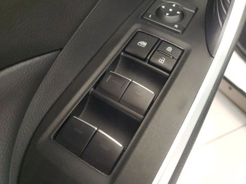 Certified 2025 Toyota RAV4 XLE image 18