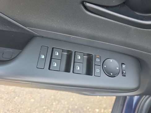 Used 2025 Hyundai Kona SEL FWD image 18