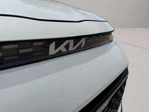 Used 2023 Kia Soul S FWD image 11