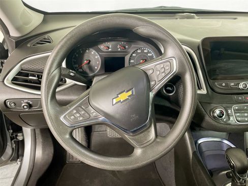 Used 2024 Chevrolet Malibu LT image 18
