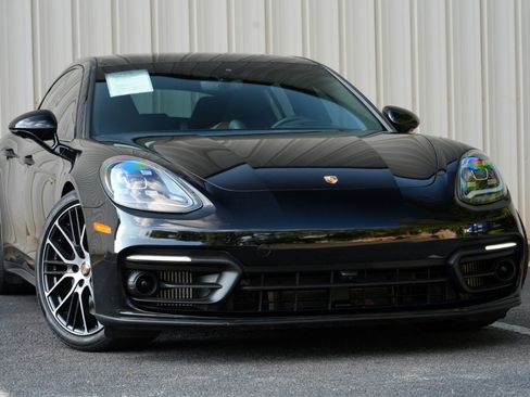 Used 2022 Porsche Panamera 4S w/ Premium Package AWD/4WD image 4