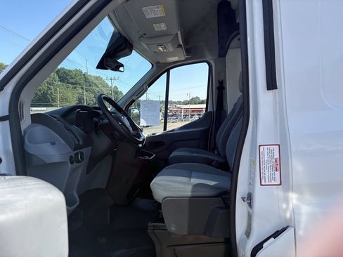 Used 2017 Ford Transit 250 148 High Roof RWD image 12