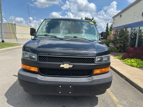 Used 2019 Chevrolet Express 3500 LS RWD image 9