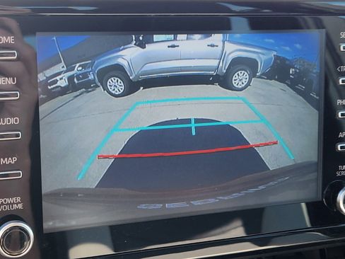 Used 2020 Toyota Corolla LE image 15