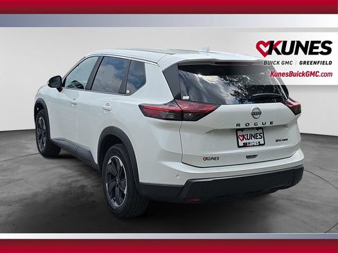 Used 2024 Nissan Rogue SV AWD/4WD image 8
