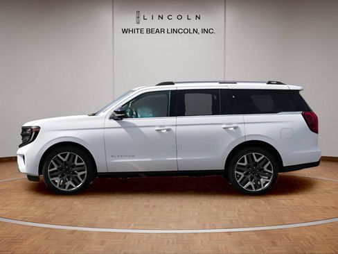 Used 2025 Ford Expedition Platinum AWD/4WD image 8