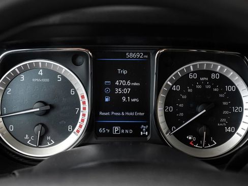 Used 2019 Nissan Titan S w/ S Utility Package image 15