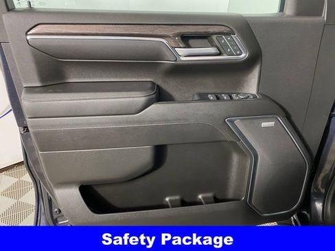 Used 2023 Chevrolet Silverado 1500 LTZ w/ LTZ Premium Package AWD/4WD image 12