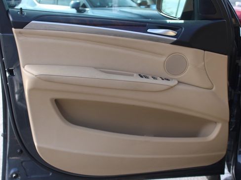 Used 2012 BMW X5 xDrive35d image 12