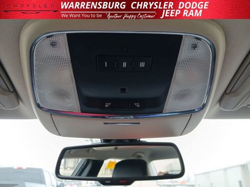 Used 2015 Chrysler 300 Limited w/ Driver Convenience Group image 24