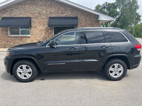 Used 2014 Jeep Grand Cherokee Laredo w/ Quick Order Package 23E AWD/4WD image 10