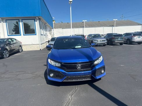 Used 2018 Honda Civic EX image 2