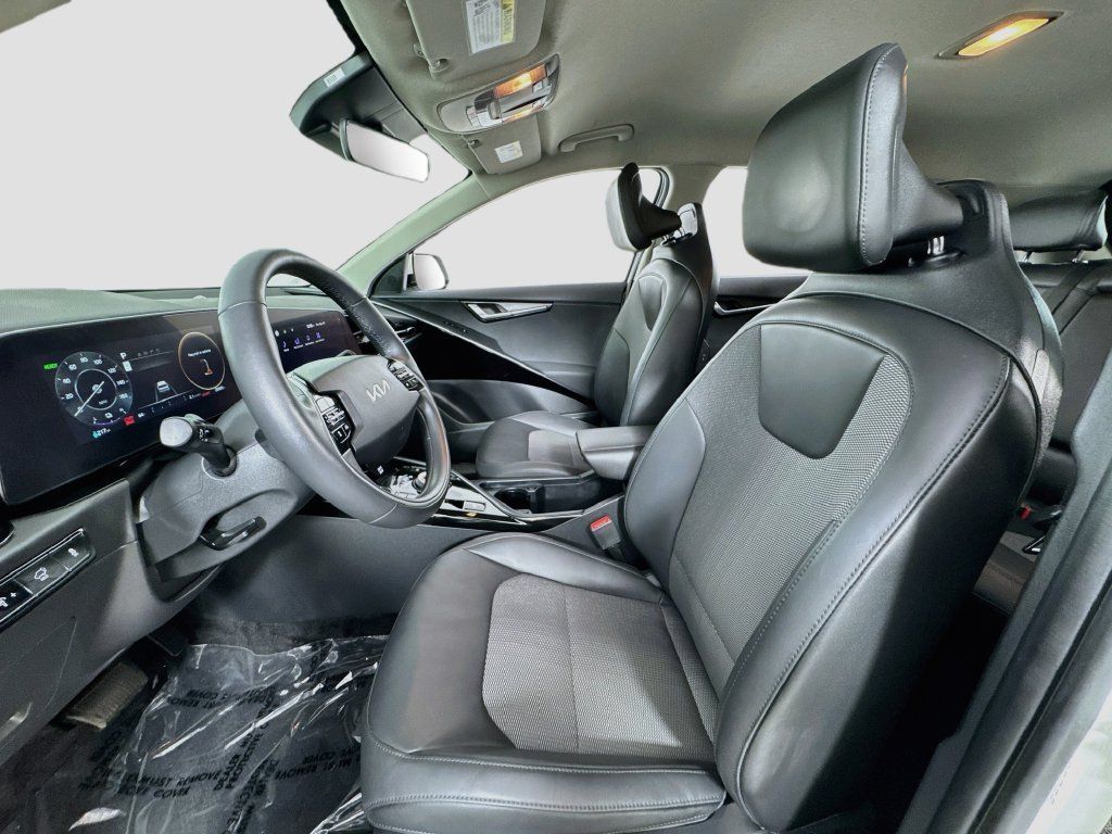 Used 2023 Kia Niro Wind w/ Wind Preserve Package FWD image 14