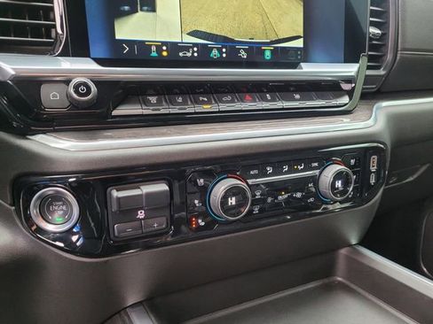 Certified 2025 Chevrolet Silverado 2500 LTZ w/ LTZ Convenience Package image 25