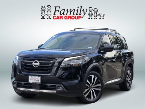 Used 2024 Nissan Pathfinder Platinum AWD/4WD image 1