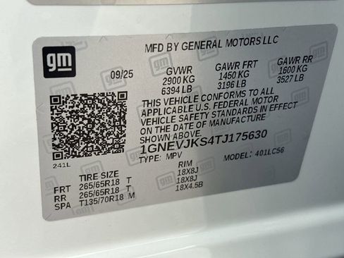 New 2026 Chevrolet Traverse Z71 w/ Enhanced Driving Package AWD/4WD image 36