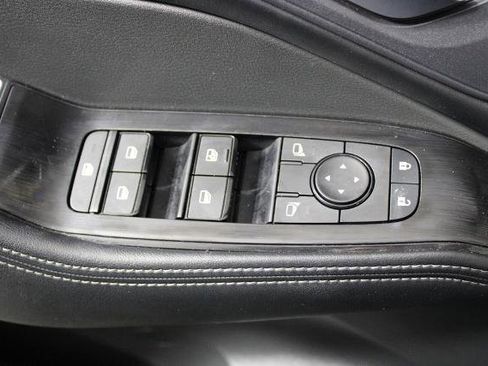 Certified 2025 Nissan Rogue SV image 24