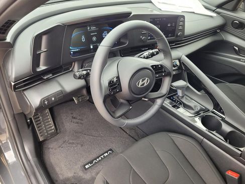 New 2026 Hyundai Elantra SEL Sport Premium FWD image 9