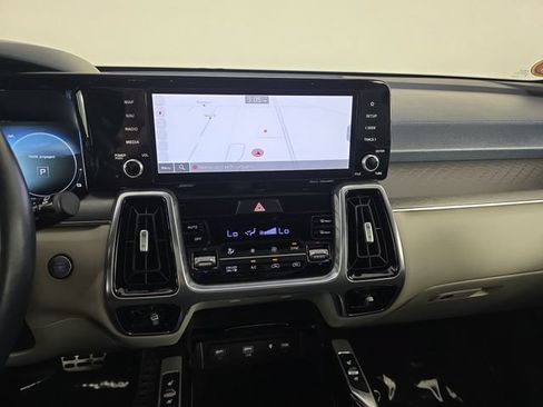 Used 2023 Kia Sorento SX Prestige AWD/4WD image 22