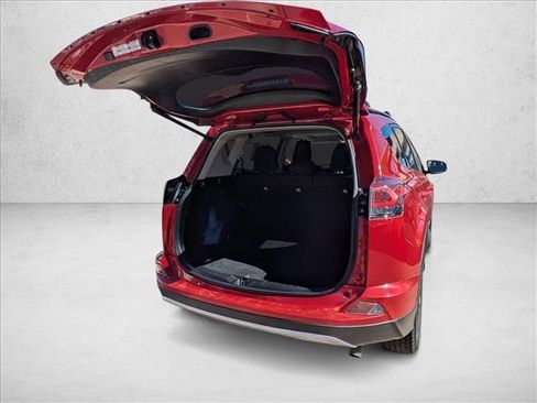 Used 2016 Toyota RAV4 XLE image 24