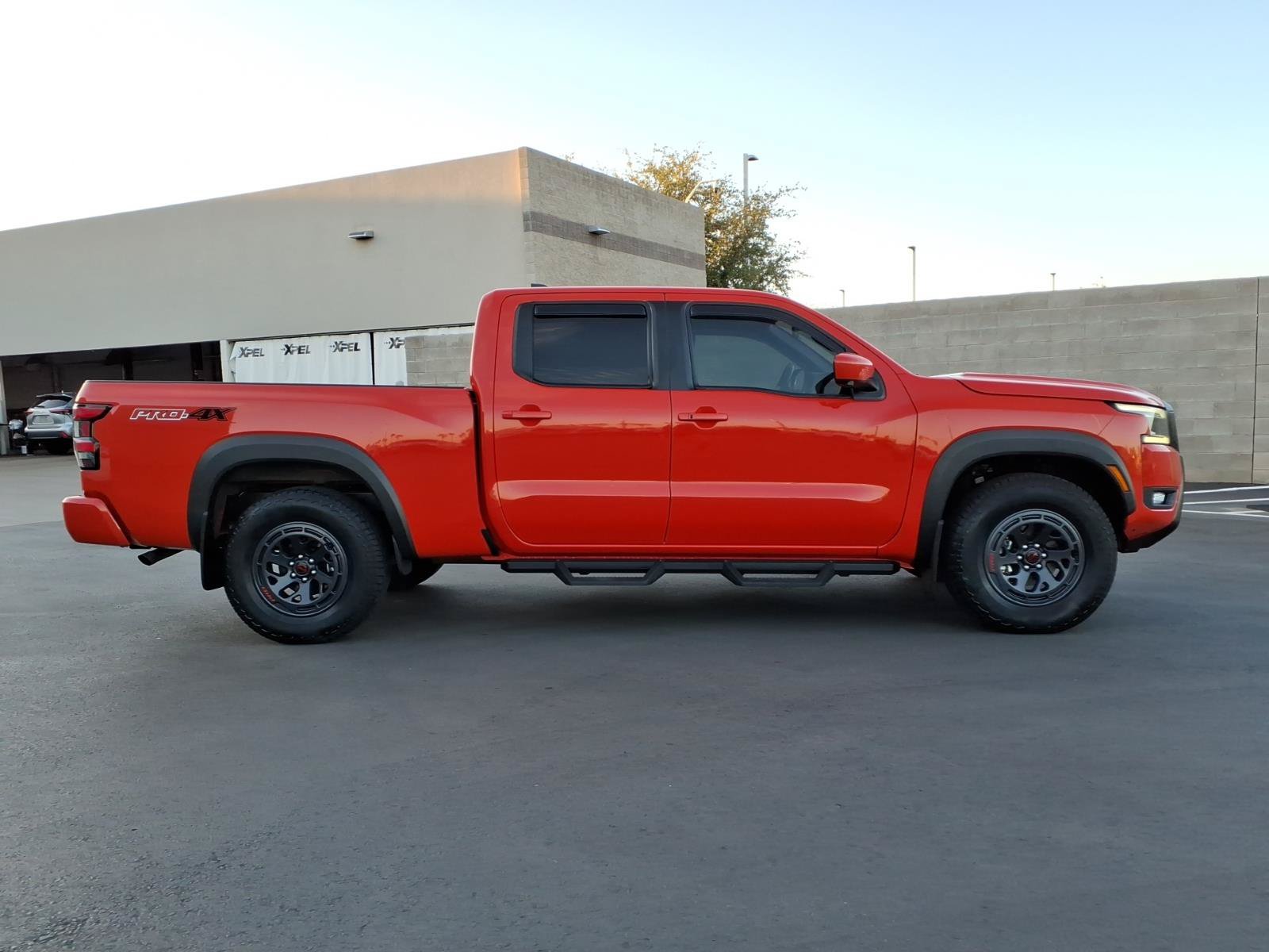 Used 2025 Nissan Frontier PRO-4X w/ Pro Convenience Package AWD/4WD image 3