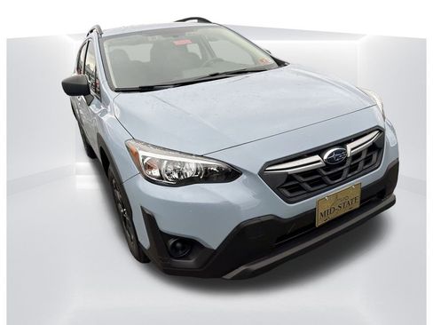 Used 2021 Subaru Crosstrek 2.0i image 3