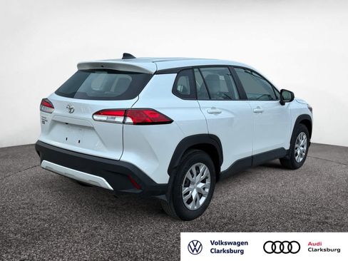 Used 2025 Toyota Corolla Cross L image 5