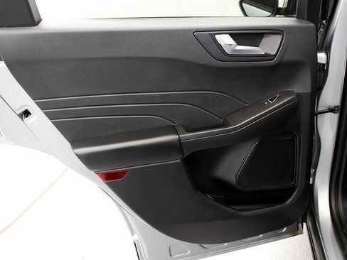 Used 2021 Ford Escape SEL image 26