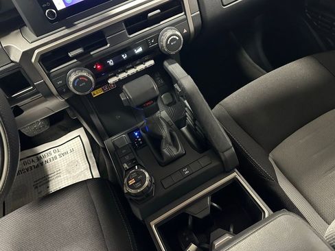 Used 2025 Toyota 4Runner TRD Off-Road image 39