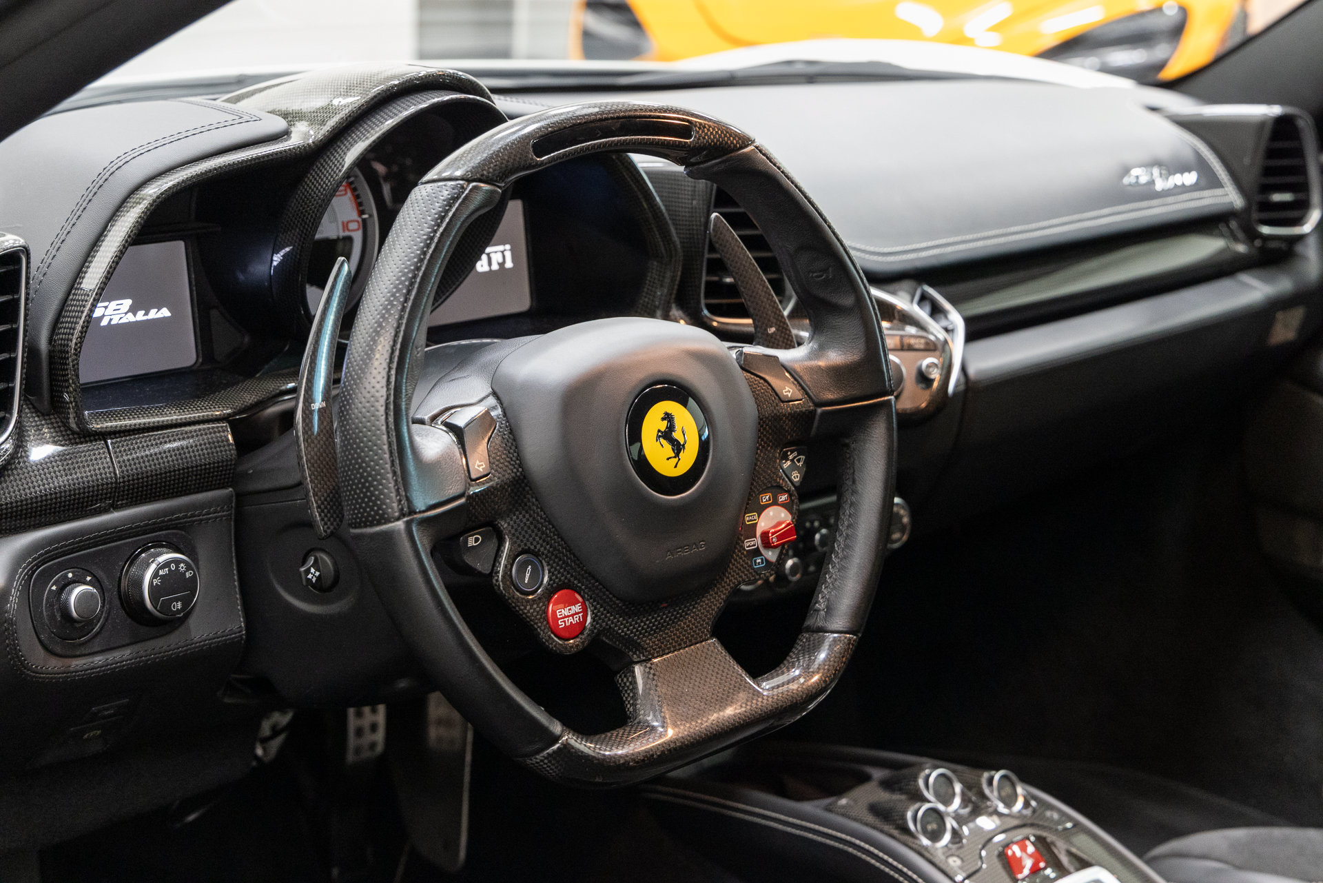 Used 2011 Ferrari 458 Italia Coupe RWD image 28