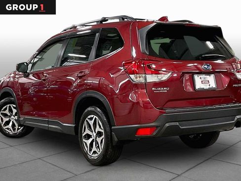 Used 2023 Subaru Forester Premium AWD/4WD image 12